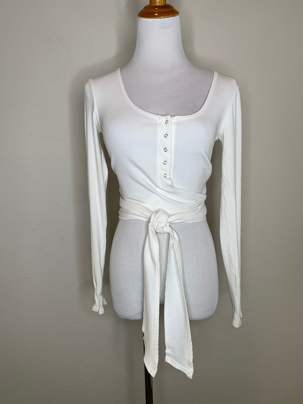 Boutique Ribbed Crop Wrap Long Sleeve Top Sz Small